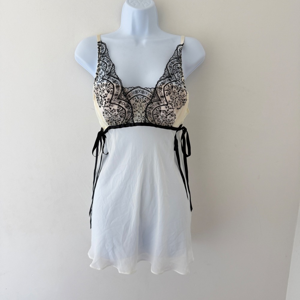 Y2K Ivory Black Lace Babydoll Chemise M Bow Coquette Romantic Sheer Lingerie